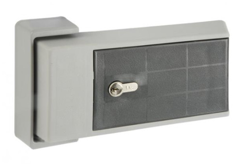 Chiusura serratura porta cella